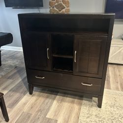 Dinning Room Set Ashley Furniture (Server)