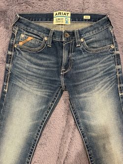 Ariat