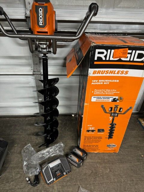 RIDGID 18-Volt Earth Auger with 8 in. Bit and (2) 4.0 Ah Batteries and Charger