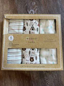 Modern Baby 3 Muslin Swaddle Blankets