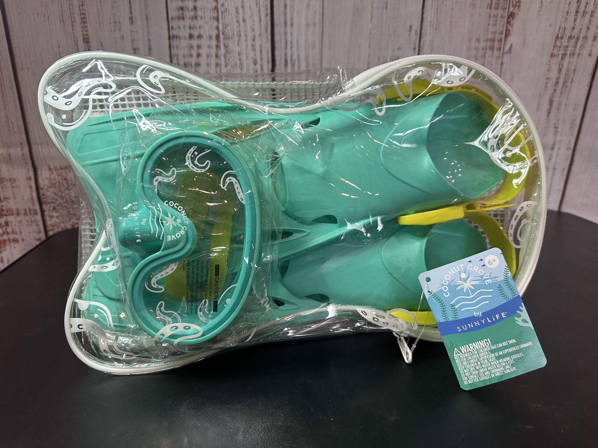 Cocnut Grove by Sunny Life Snorkeling Set Oscar the Octopus
