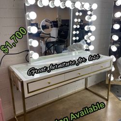 Impressions Glass Vanity With Bluetooth Mirror White With Gold Brand New
