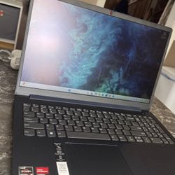 Lenovo-Ideapad 1 15.6” FULL HD Touchscreen laptop