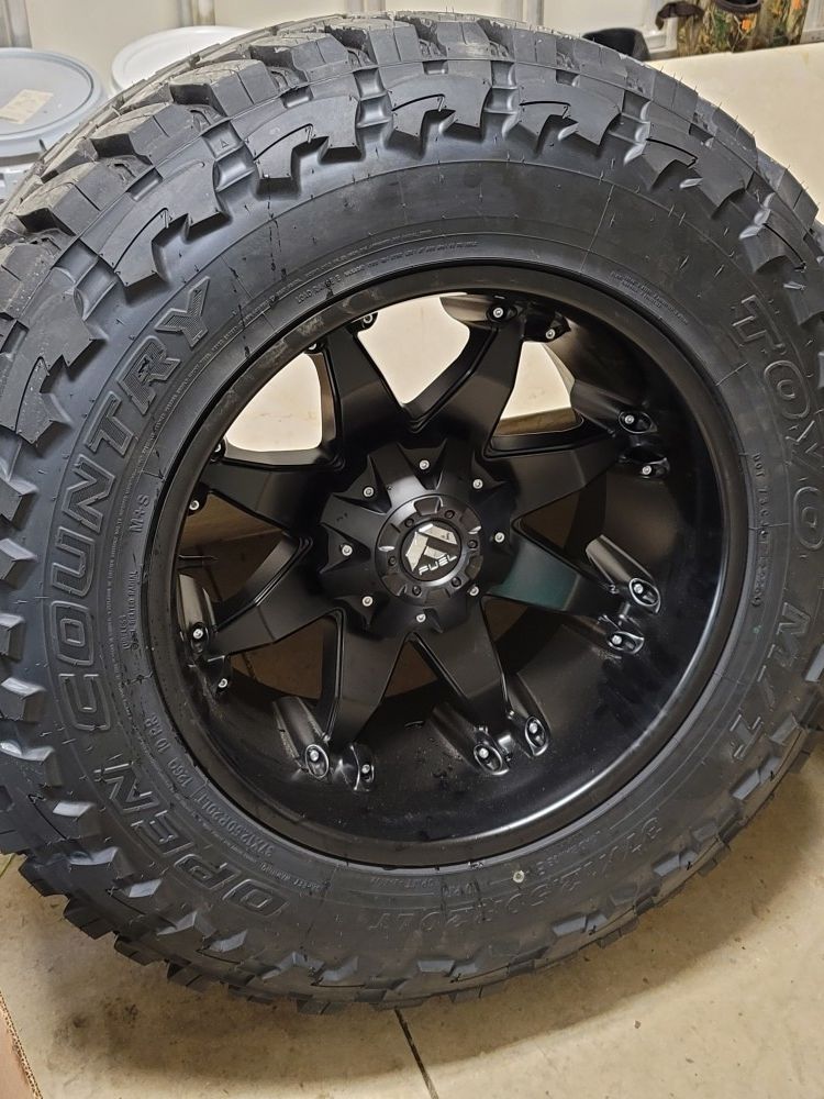 Brand New (Toyo Open Country) 37×12.50R20 LT