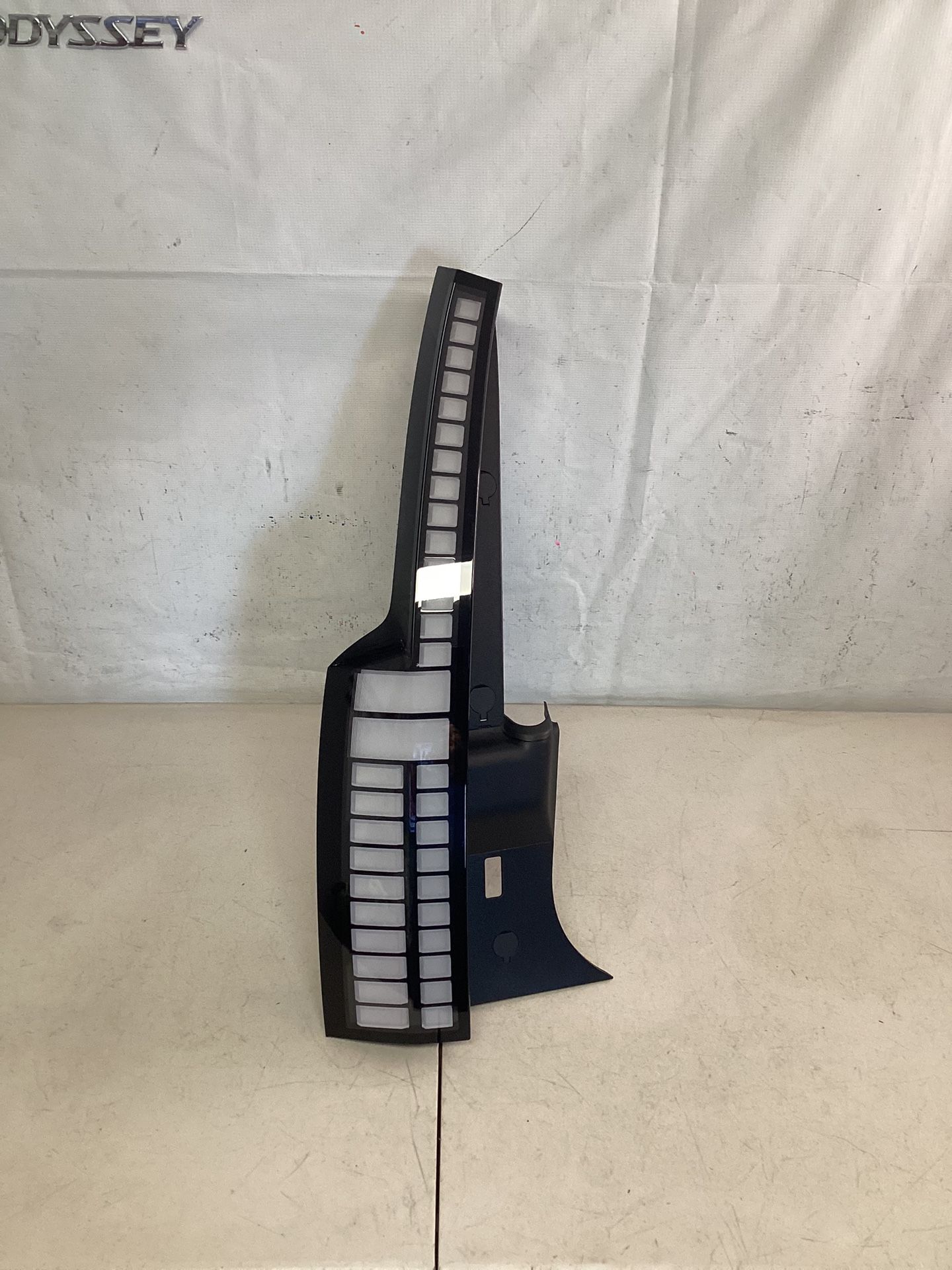 2024-2025 HYUNDAI IONIQ 9 DRIVER SIDE OUTER LED TAIL LIGHT 92401TD100 OEM USED