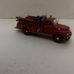Die Cast 1951 Ford 1st Gear Fire truck 