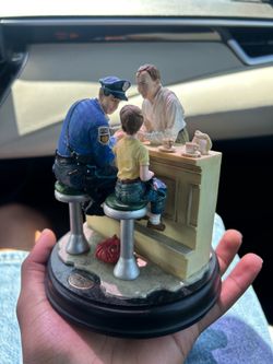 Norman Rockwell “The Runaway” Figurine / Statue – Limited Edition