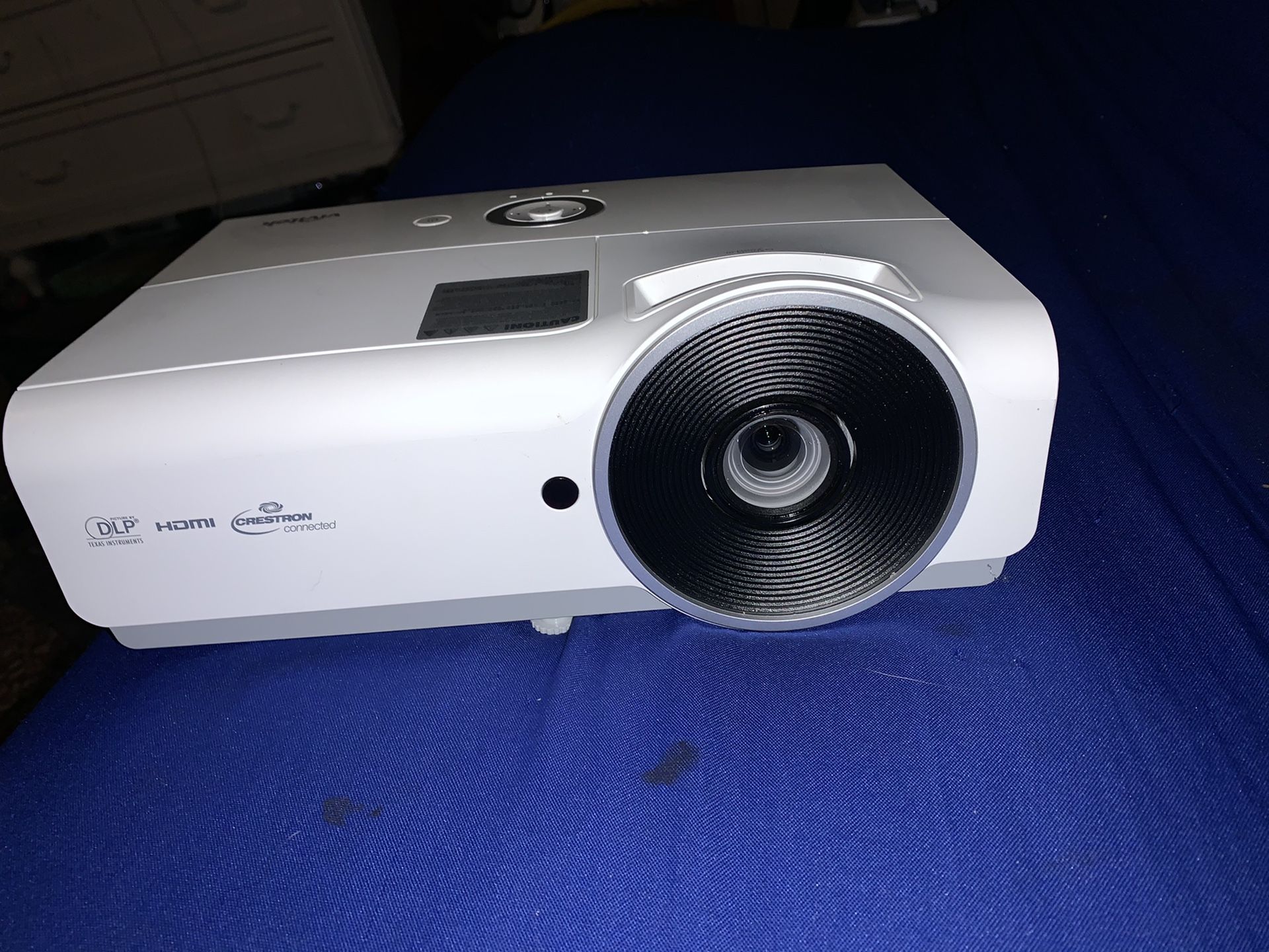 Dx813 vivitek projector