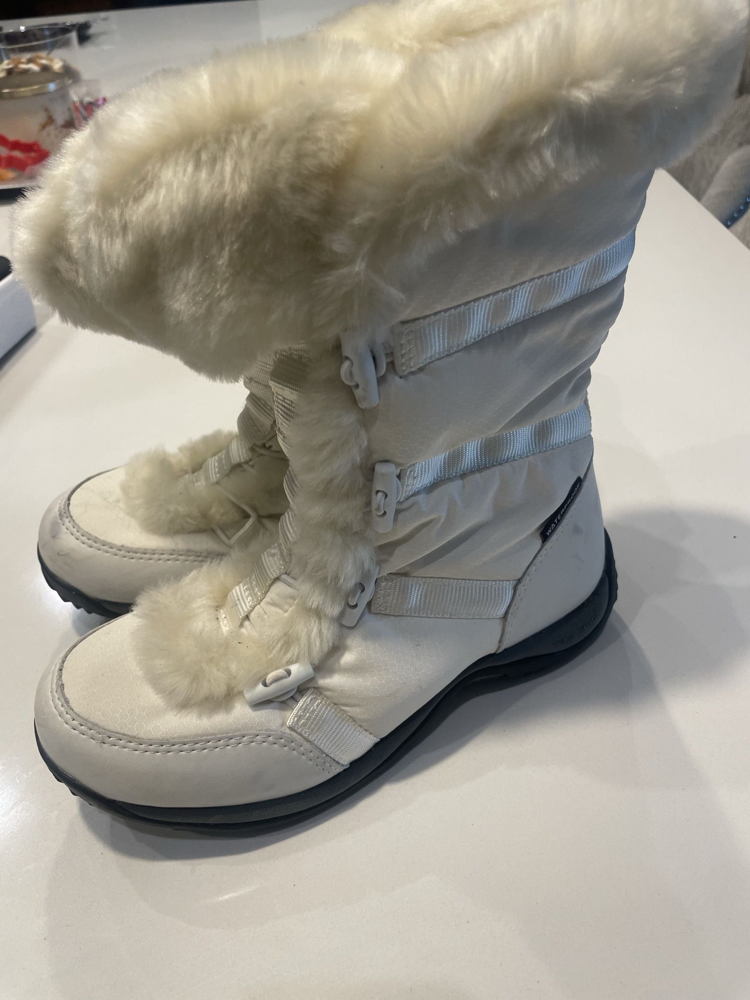 Baffin Polar Proven Victoria Women’s White Snow Boot, Size 7