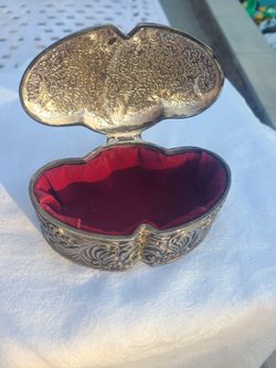 Vintage Trinket BOX