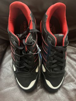 Men’s adidas Size 9