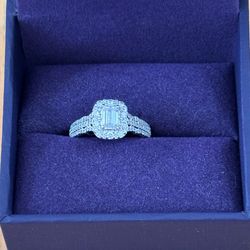 Engagement/Wedding Ring 