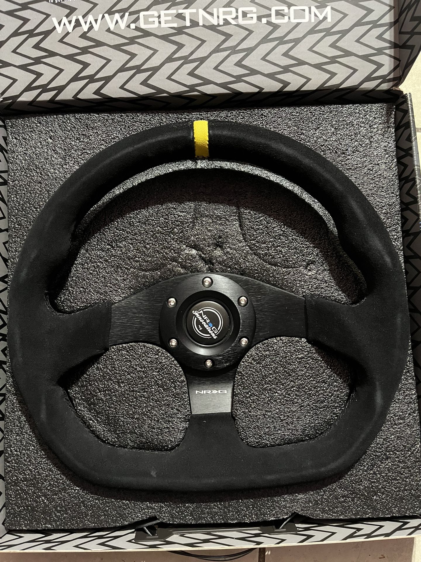 NRG STEERING WHEEL FLAT BOTTOM BLACK STITCH WITH CENTER MARK RST-024MB-R-Y