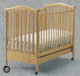 Baby crib with mattress