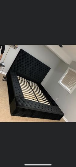 Brand new queen size velvet bed set on sale! No credit check finance available 40$ down!