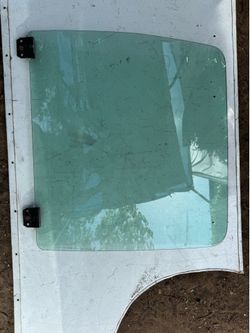 99-2012 Ford f-250 door glass