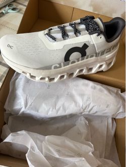 On women’s Cloudmonster