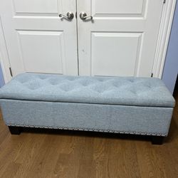 Ottoman Chaise with Storage Studded 