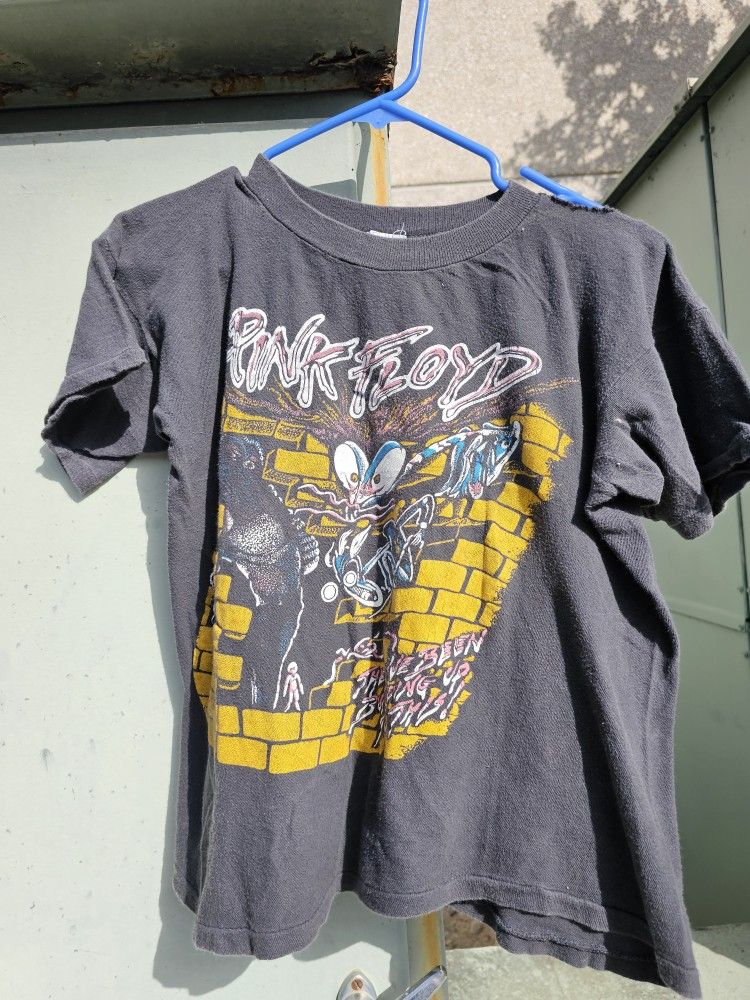Vintage 1970's/80's Pink Floyd Concert T Shirt The Wall