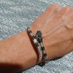 Snake Bangle 🐍 