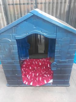 Dog house 4.5 feet