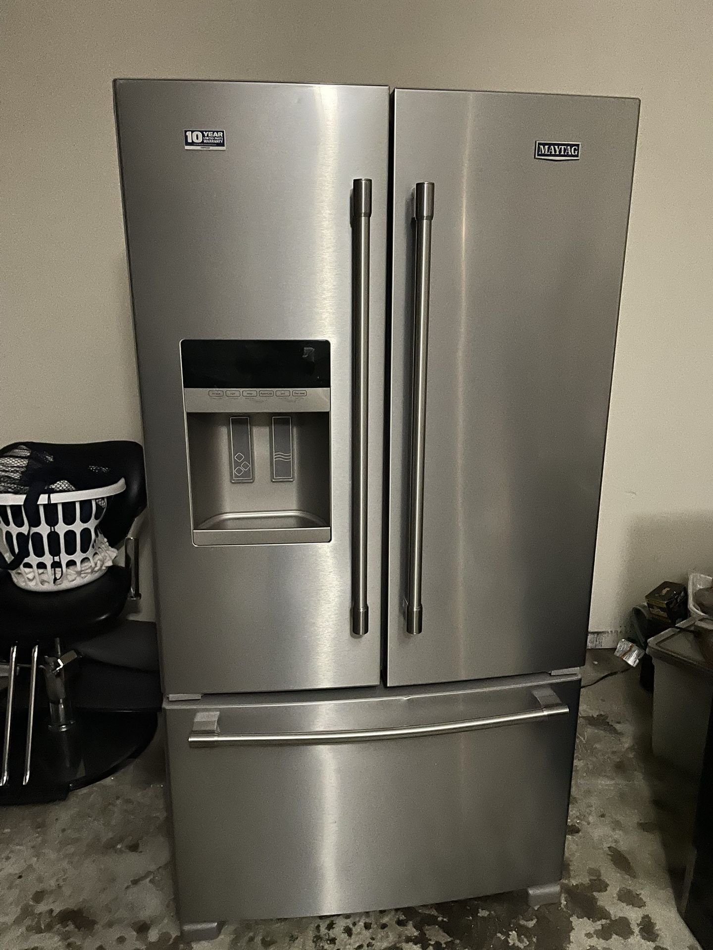 Refrigerator