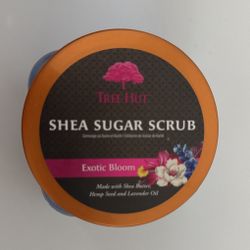 Tree Hut Scrub, Exotic Bloom