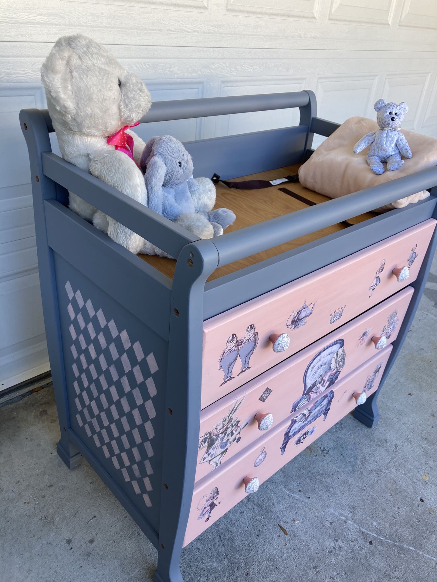 Adorable Baby Changing Table 