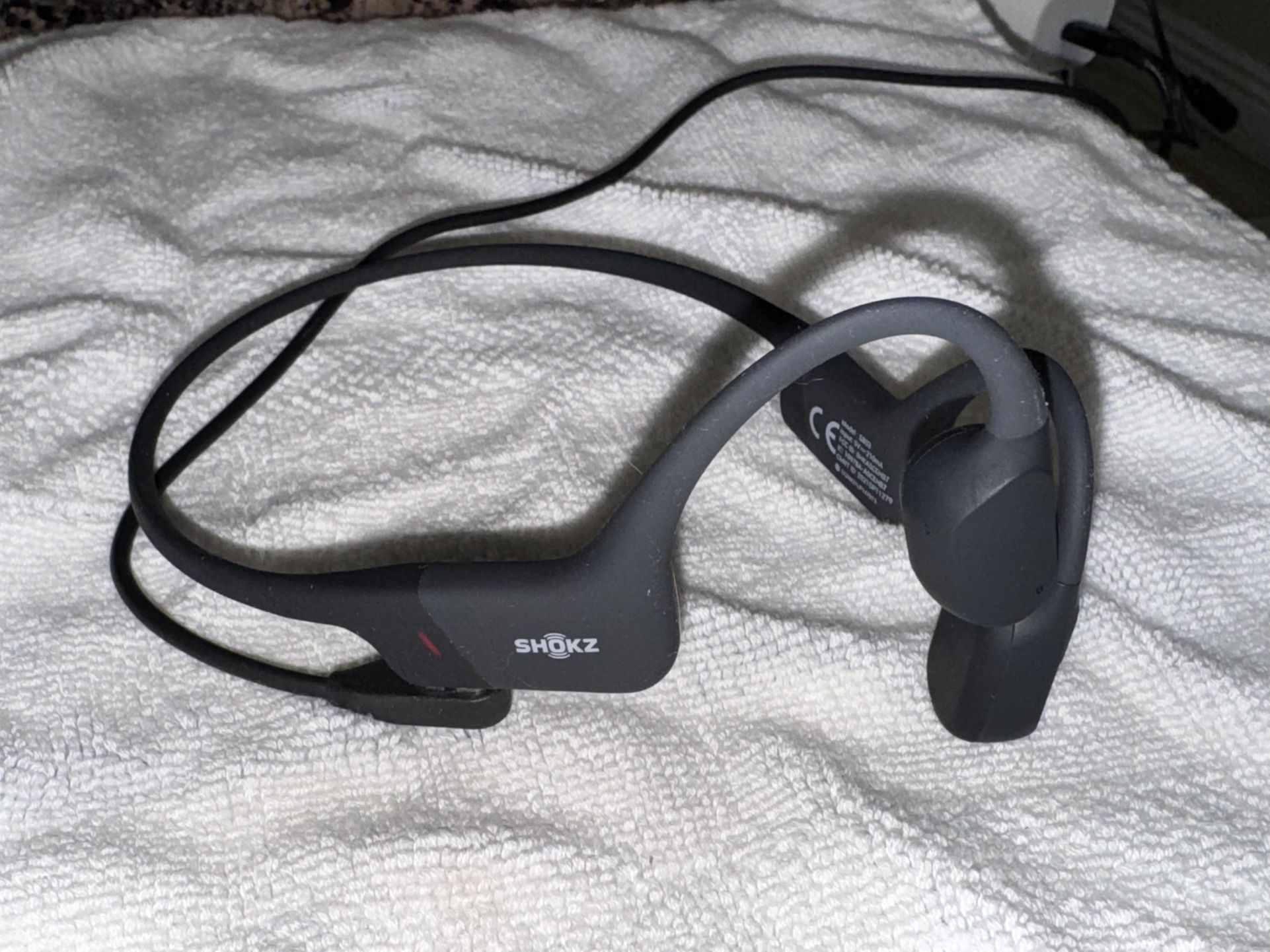Shokz Open run Barely Used