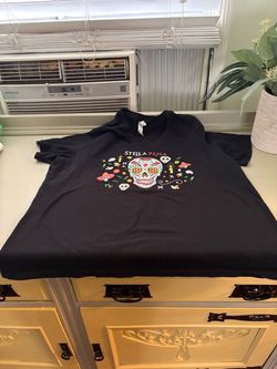 Stella Rosa "Día de los Muertos" Sugar Skull T-Shirt