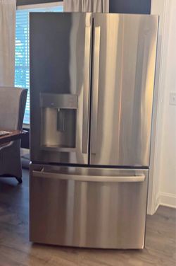 GE Refrigerator
