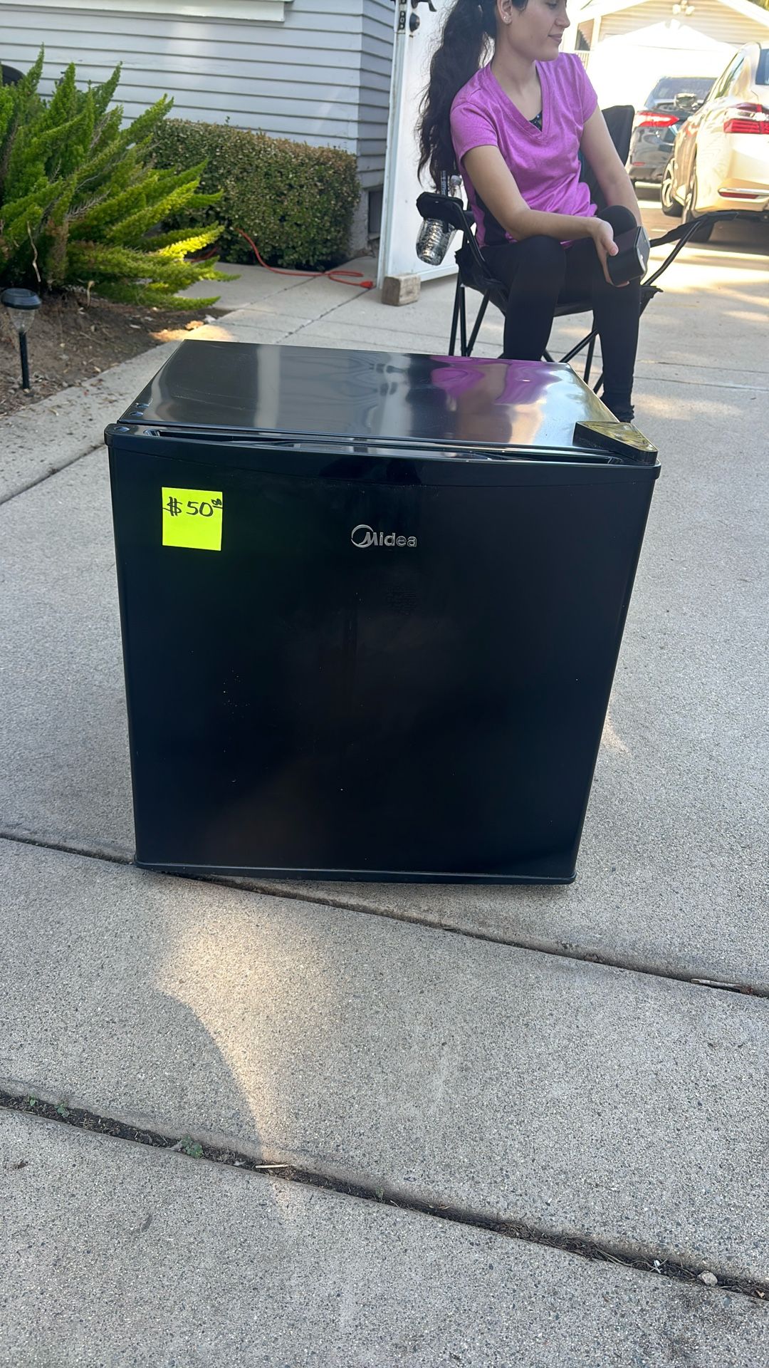 Mini Fridge 