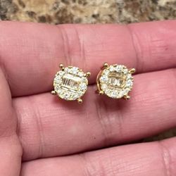 10k Diamond Earrings 
