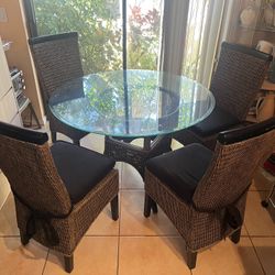 Round Glass Kitchen Table with 4 Wicker Chairs