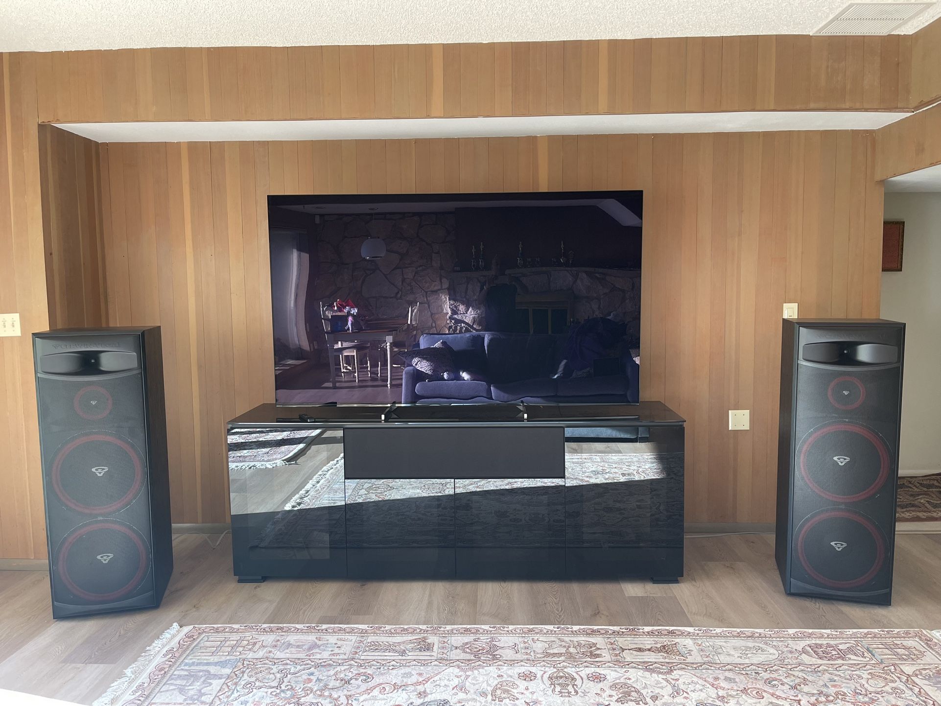 Cerwin Vega XLS 215 Dual 15in Way Tower Speakers – Like New