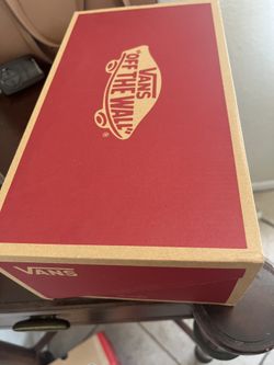 Men’s Shoe Size 10.5 New