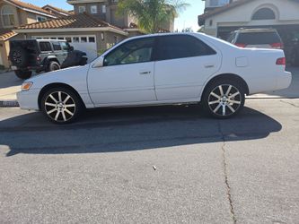 2000 Toyota Camry
