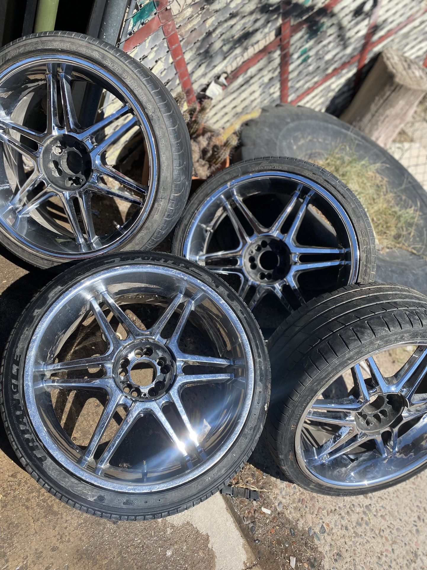 Rines,llantas for Sale in Tucson, AZ - OfferUp