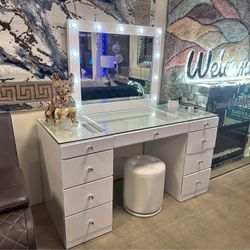 New White Vanity Set ( Desk/Mirror/Stool)▪️$10 Down Payment Finance Take Home ▪️