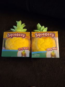 Squishy pineapple