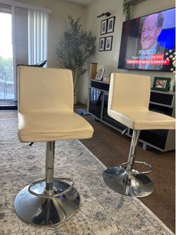 Set of 2 Adjustable Swivel Barstools