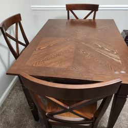 Dining table w/ chairs