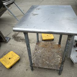 Stainless steel commercial prep table