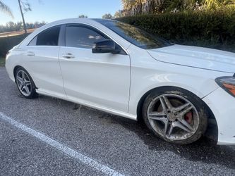 2014 Mercedes-Benz CLA
