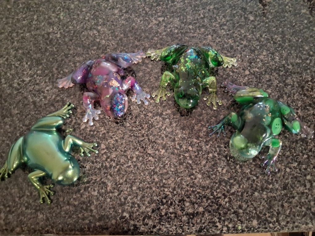 Froggies