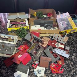 Lot Ho Scale Mixed Lot Of Buildings Sell As Is