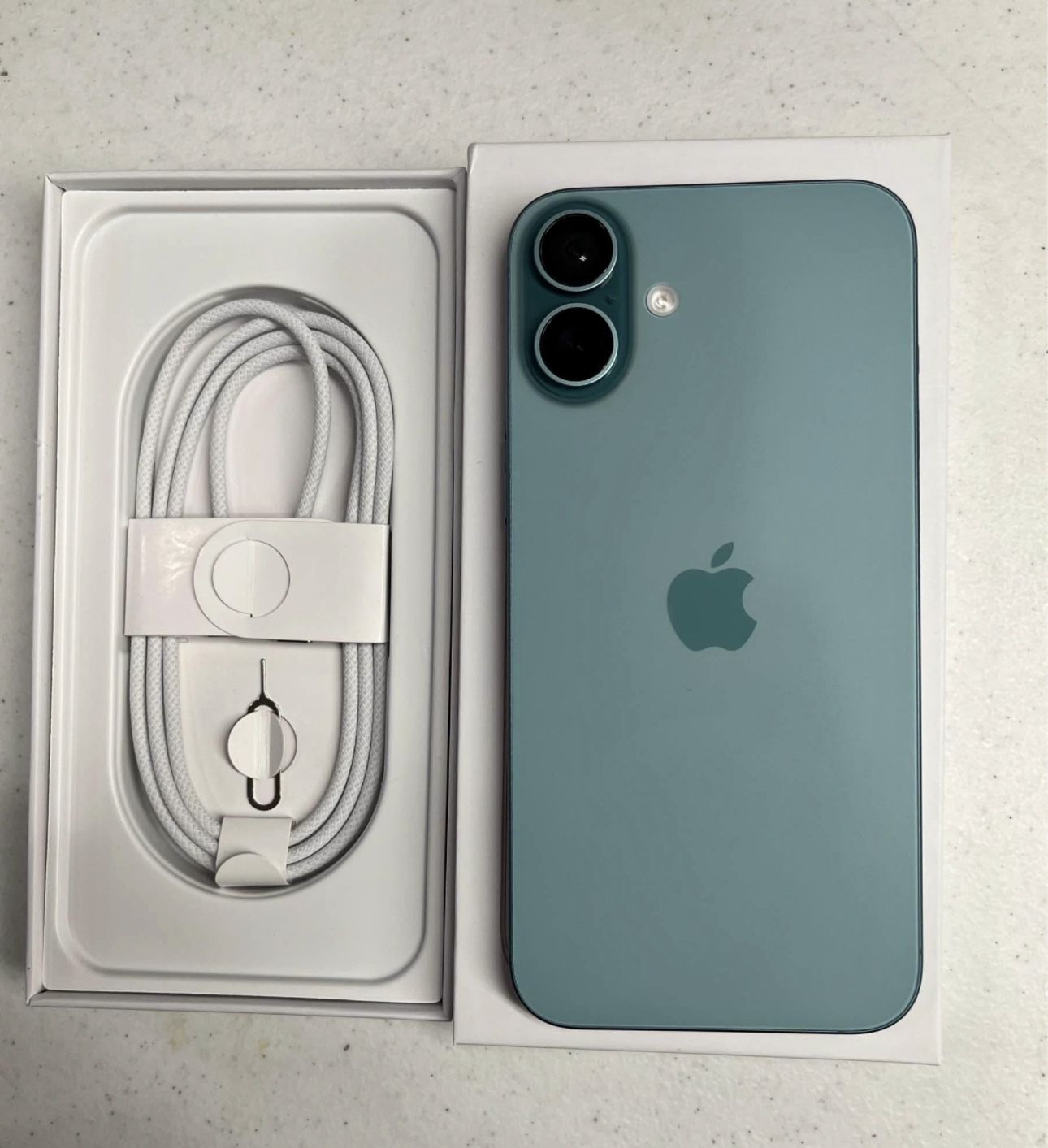 iPhone 16 Teal Unlocked 128gb