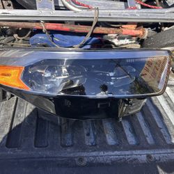 2020-2024 FORD EXPLORER RIGHT HEADLIGHT 👉👉ASK FOR PRICE 