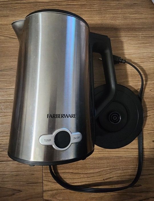 Farberware 1.7 Liter Electric Kettle, Double Wall Stainless Steel and Black