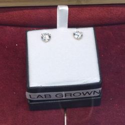 2ct TW, Stud Earrings 